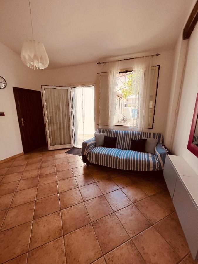 ליבורנו Eremomarino Apartment מראה חיצוני תמונה