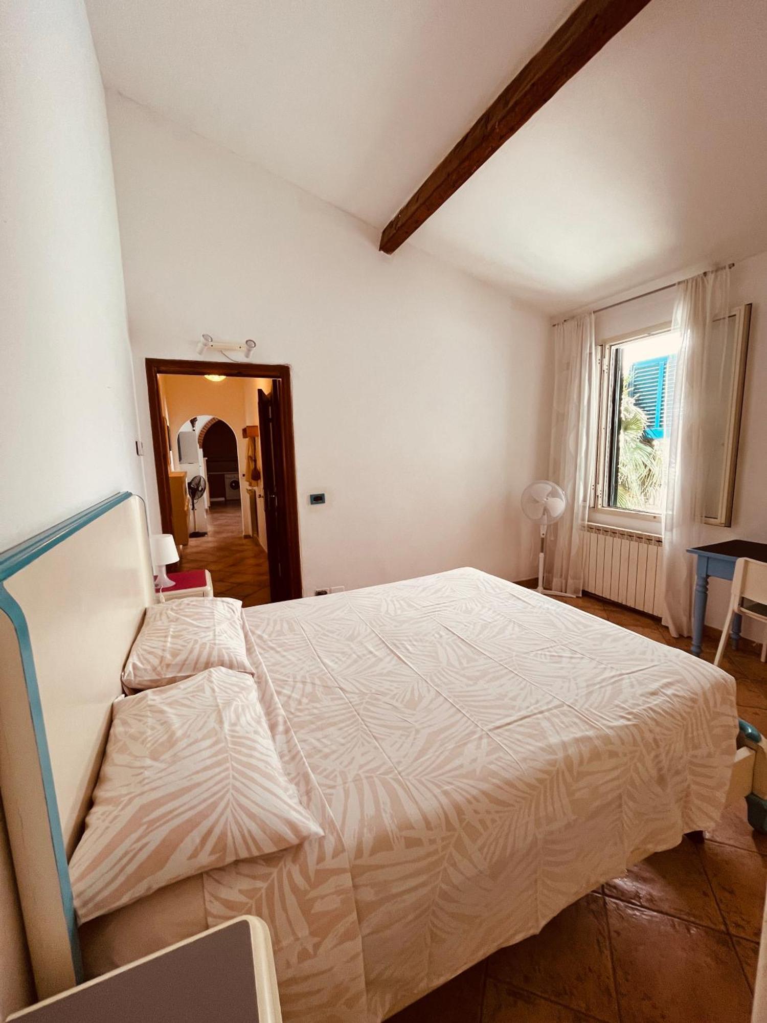ליבורנו Eremomarino Apartment מראה חיצוני תמונה